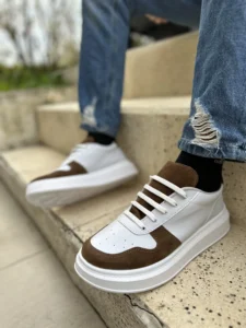 zapatilla de hombre blanca urbano